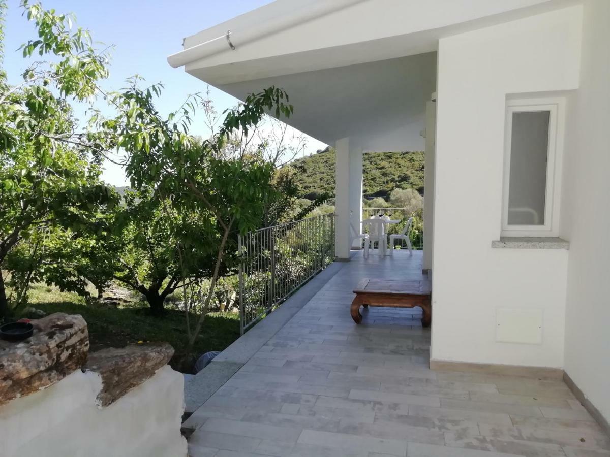 Hotel in campagna da Nino Olbia Esterno foto