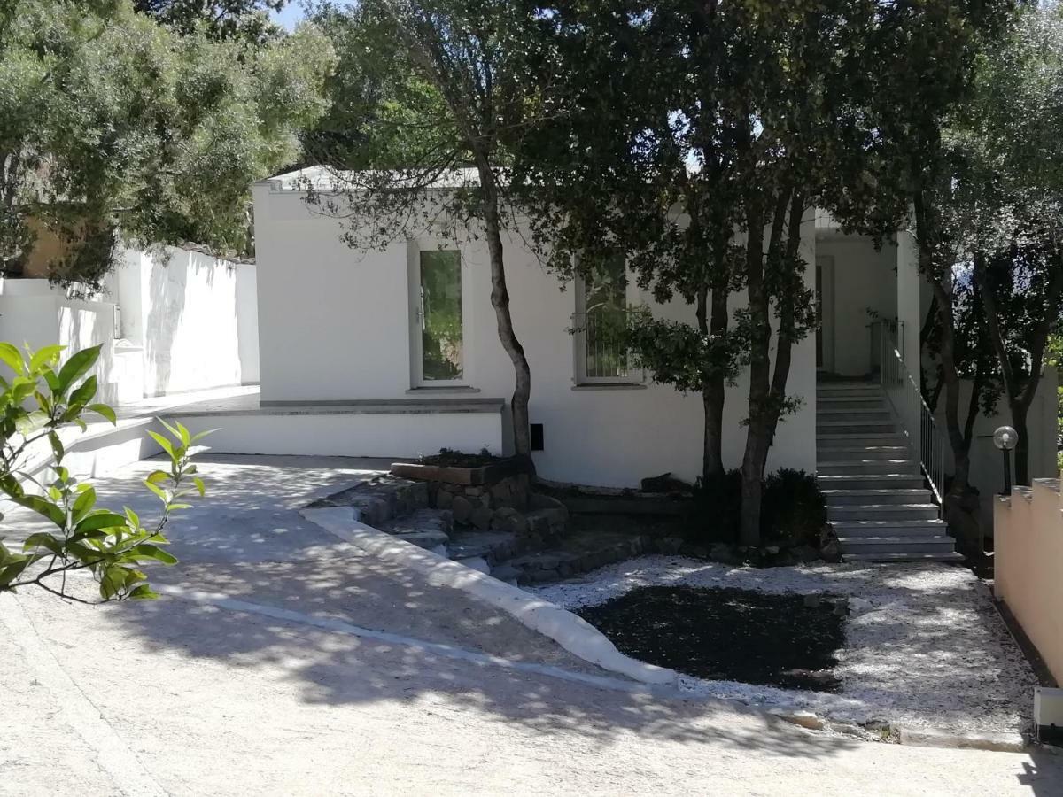 Hotel in campagna da Nino Olbia Esterno foto